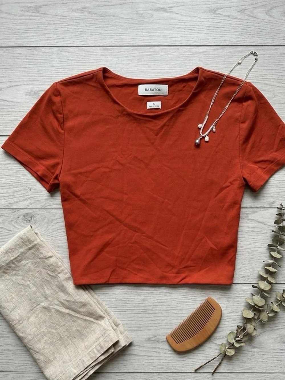 Babaton Burnt Orange Short Sleeve Crop Top